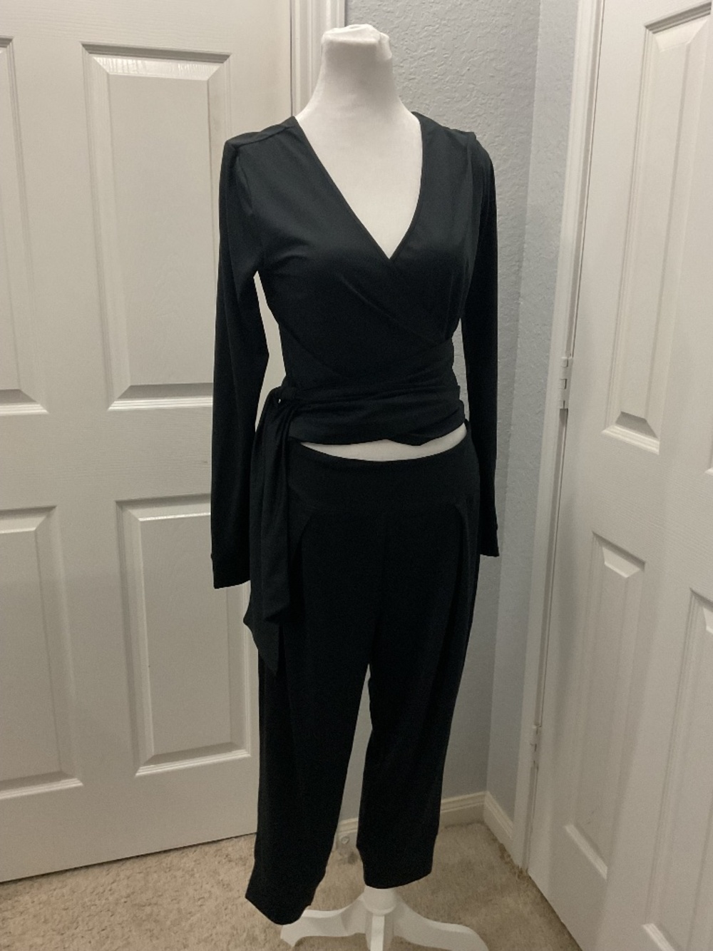 Fabletics Black 2-Piece Yoga Set | Wrap Top + Pleated Capri Legging